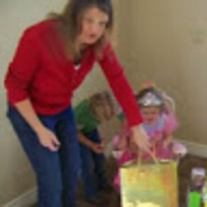 Meet your Posher, Helen